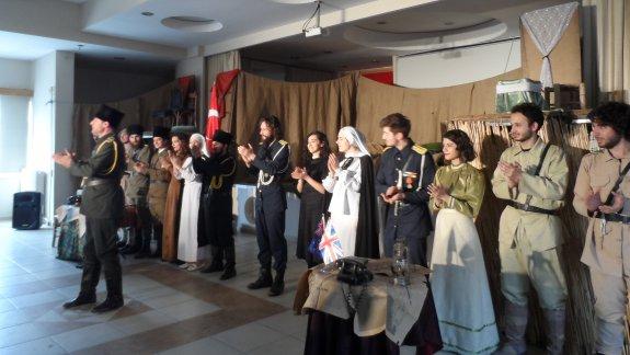 "Çanakkale Şehadet" isimli tiyatro oyunu gösterimi gerçekleştirildi.