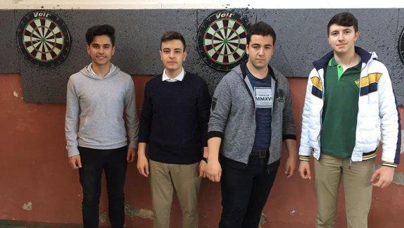 İpsala Anadolu Lisesi Erkek Dart Takımı Keşan´da yapılan grup karşılaşmaları sonunda Grup 1. si oldu.