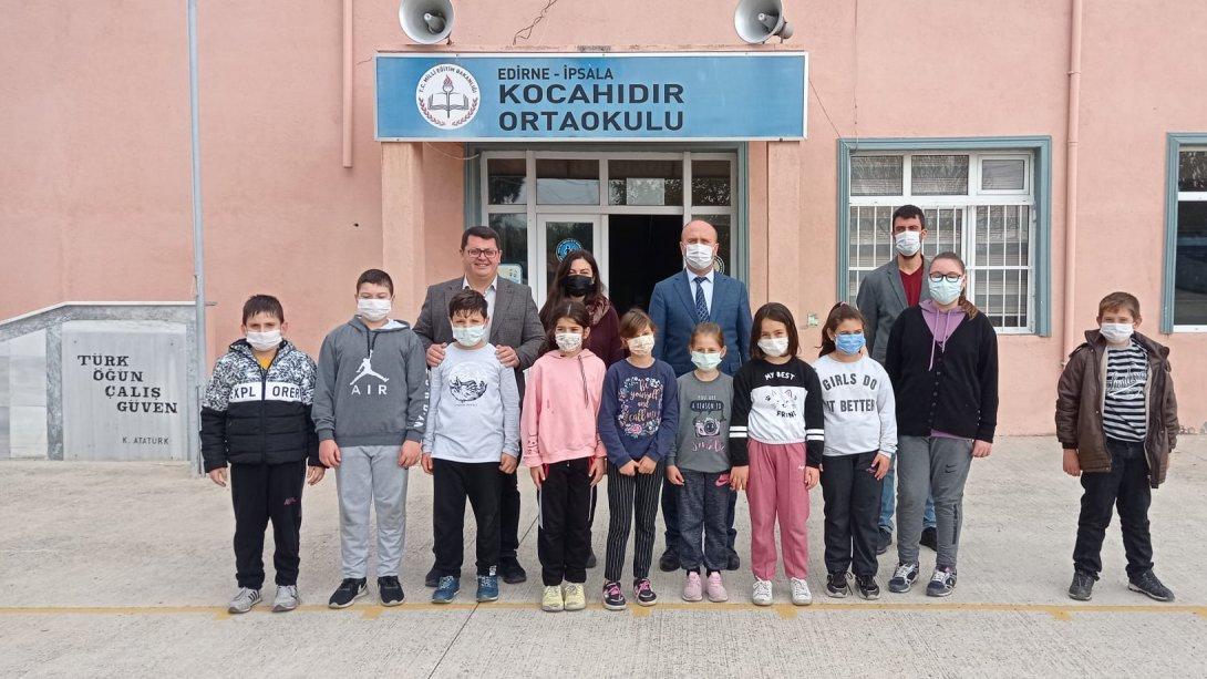 İlçe Milli Eğitim Müdürümüz Sayın Salih Mehmet Engin'in bir sonraki okul ziyareti Kocahıdır Ortaokulu oldu. 